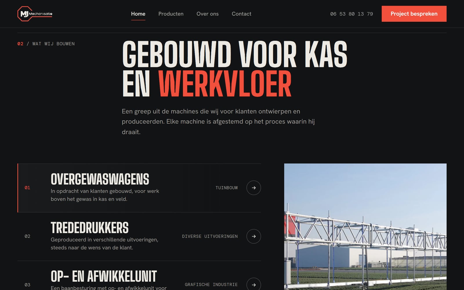 Het blok Gebouwd voor kas en werkvloer: een genummerde lijst met overgewaswagens, trededrukkers en de op- en afwikkelunit, met een foto van een overgewaswagen ernaast.
